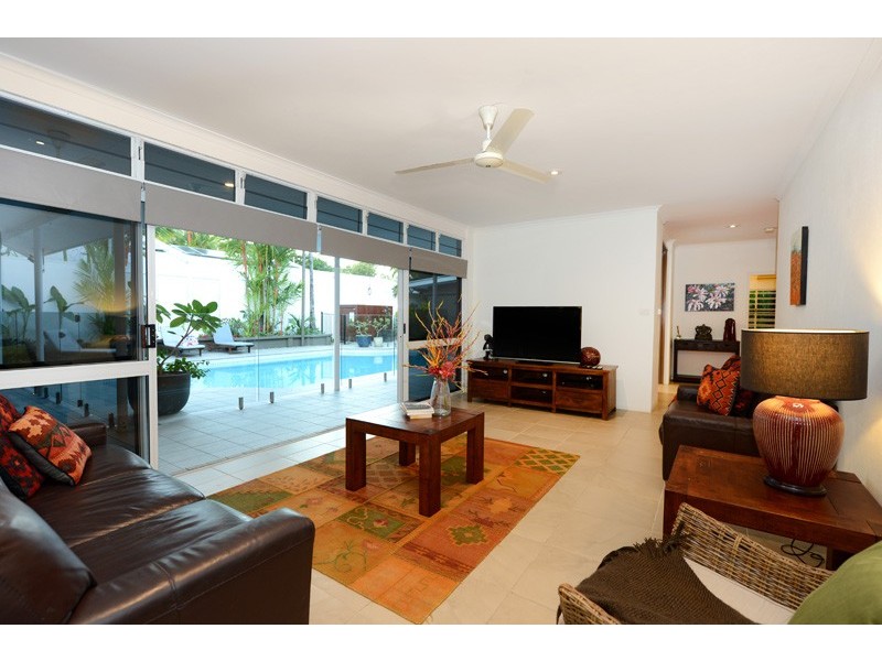 18 SEABROOK AVENUE, Port Douglas QLD 4877