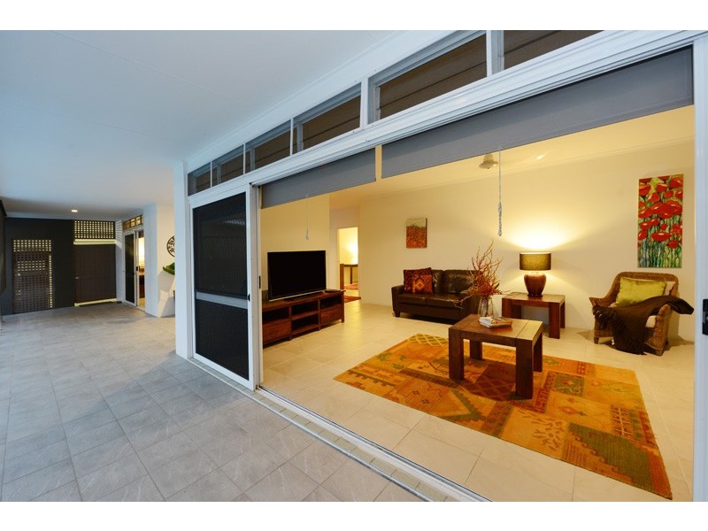 18 SEABROOK AVENUE, Port Douglas QLD 4877