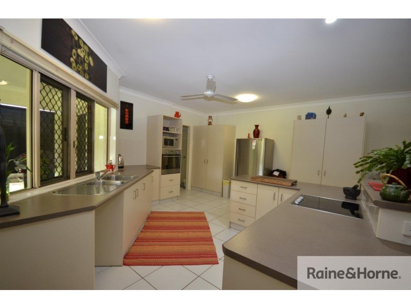 6 RIFLEBIRD CRESCENT, Mossman QLD 4873