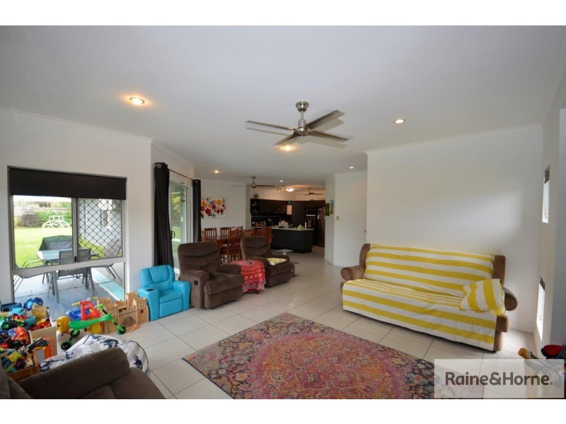 2 RIFLEBIRD CRESCENT, Mossman QLD 4873