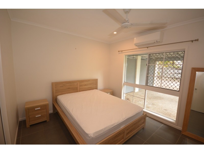 2 139 DAVIDSON STREET, Port Douglas QLD 4877