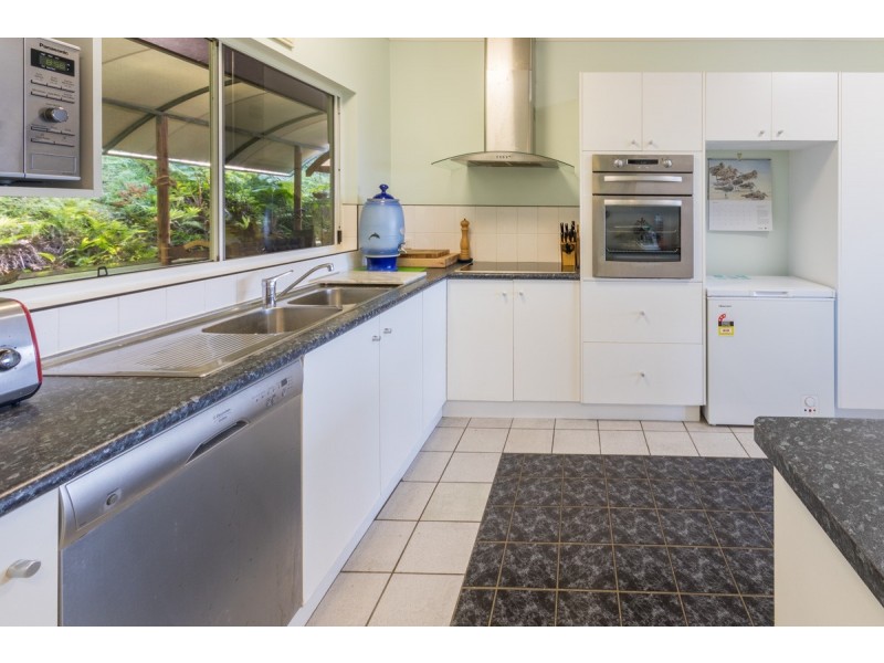 13 HIBISCUS CRT ROCKY POINT VIA, Mossman QLD 4873