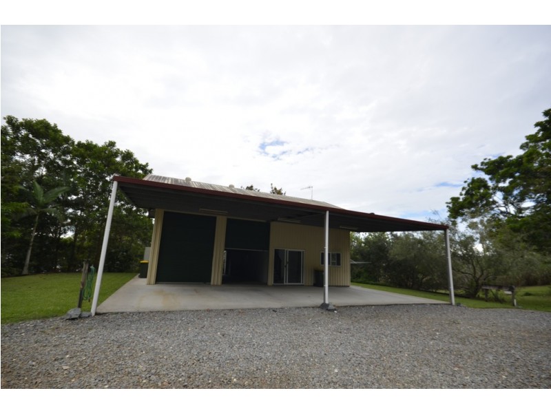 22 THERESA DRIVE, Mossman QLD 4873