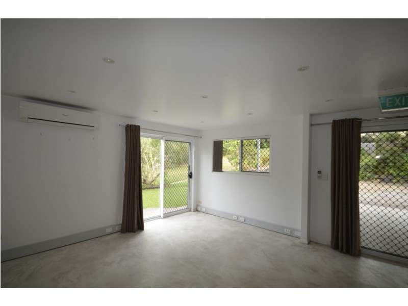 22 THERESA DRIVE, Mossman QLD 4873