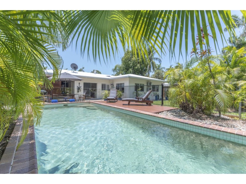 118 St. Crispins Avenue, Port Douglas QLD 4877
