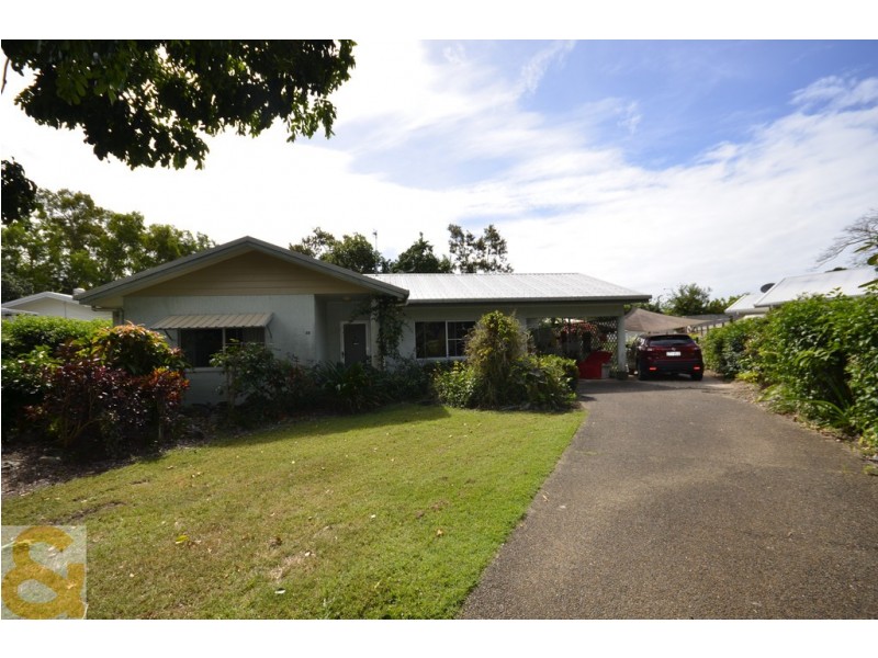 25 SHALOM CLOSE, Cooya Beach QLD 4873