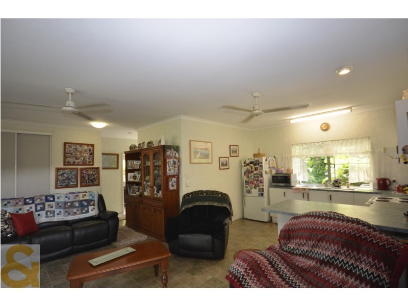 25 SHALOM CLOSE, Cooya Beach QLD 4873