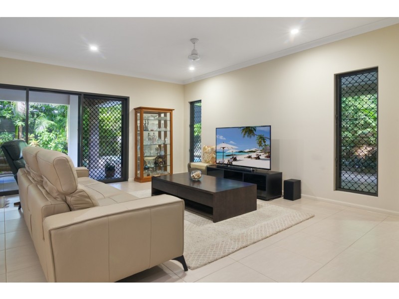 17 Dulku Close, Port Douglas QLD 4877