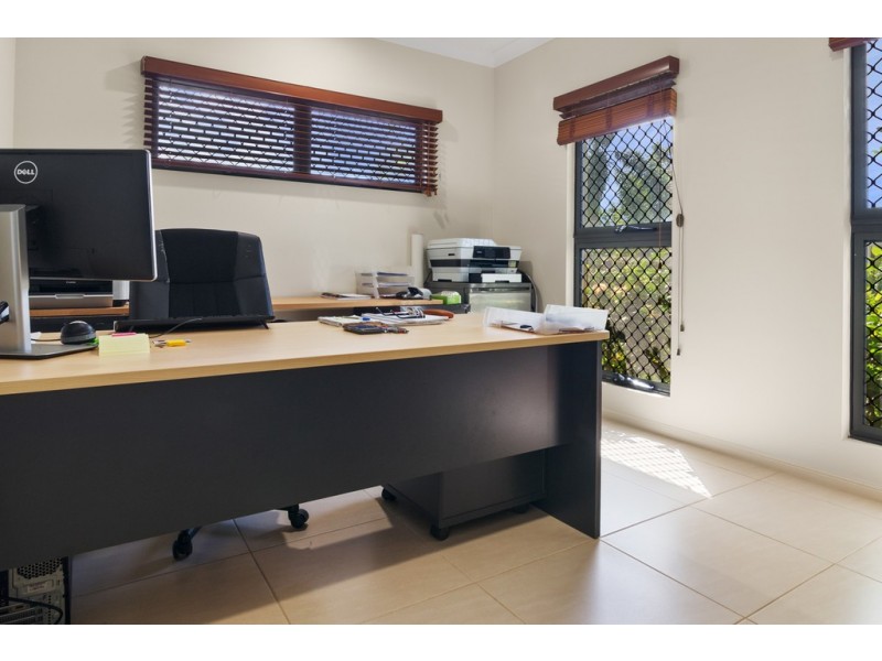 17 Dulku Close, Port Douglas QLD 4877