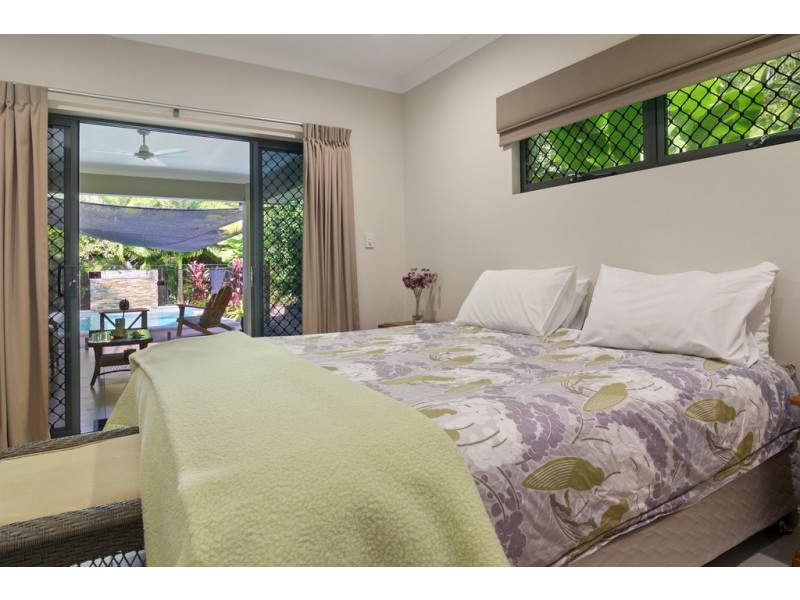 17 Dulku Close, Port Douglas QLD 4877