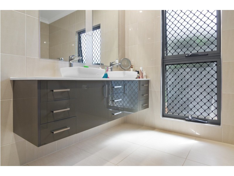 17 Dulku Close, Port Douglas QLD 4877