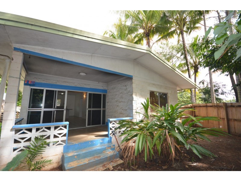 35 WARNER STREET, Port Douglas QLD 4877