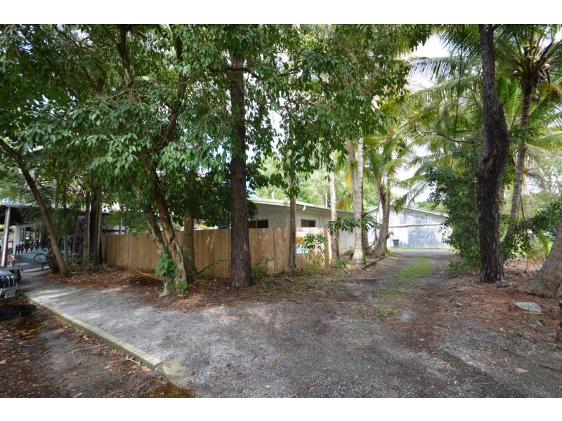 35 WARNER STREET, Port Douglas QLD 4877