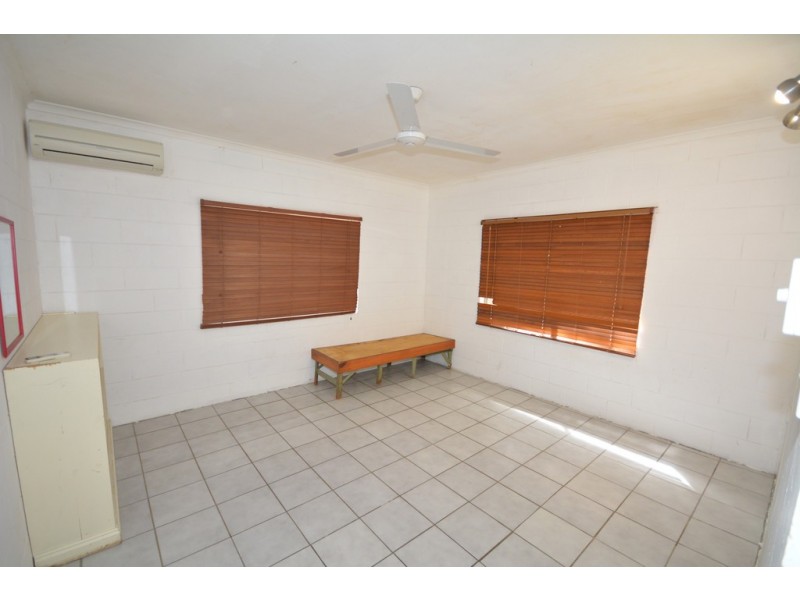 35 WARNER STREET, Port Douglas QLD 4877