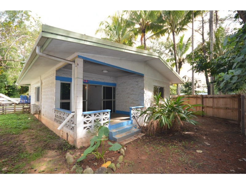 35 WARNER STREET, Port Douglas QLD 4877
