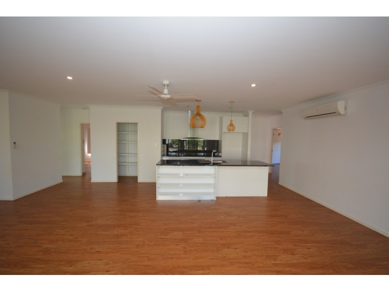 7 WANDI CLOSE, Port Douglas QLD 4877