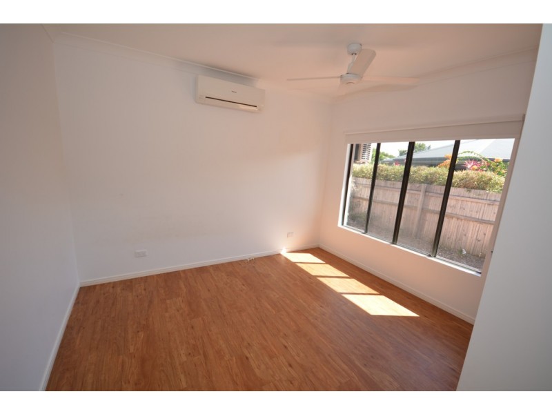 7 WANDI CLOSE, Port Douglas QLD 4877