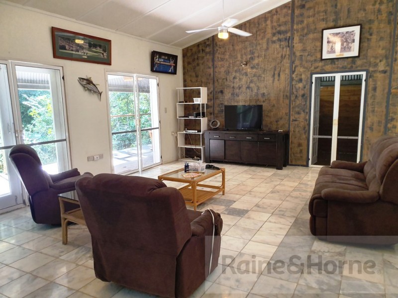 51 Wattle Close, Cow Bay, Daintree QLD 4873
