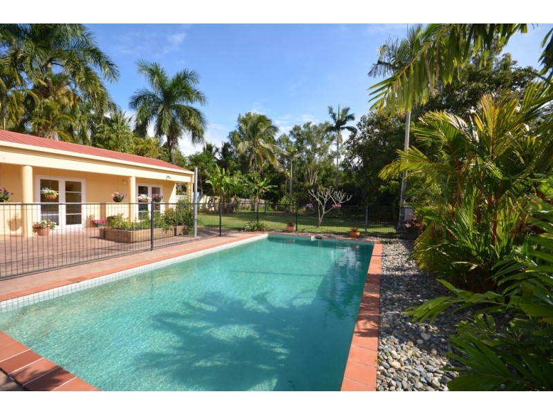 40 Endeavour Street, Port Douglas QLD 4877