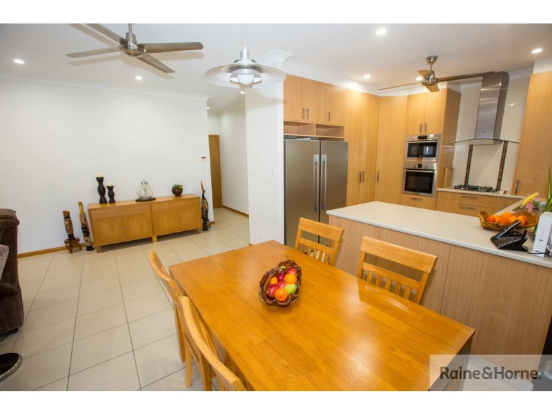 9 WARATAH CLOSE, Mossman QLD 4873