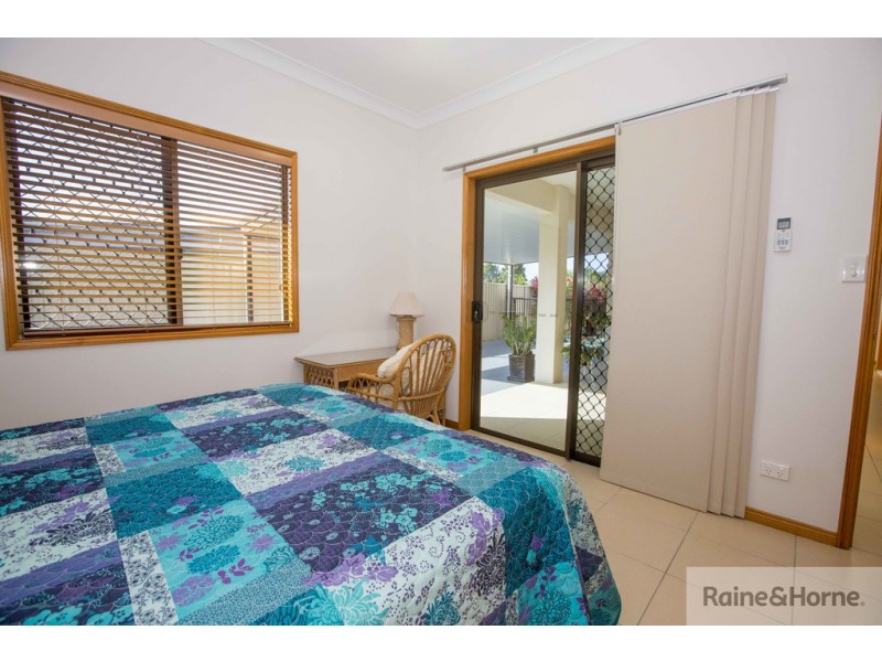 9 WARATAH CLOSE, Mossman QLD 4873