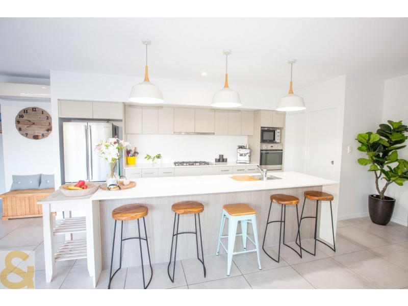 4 JULAJI CLOSE, Cooya Beach QLD 4873