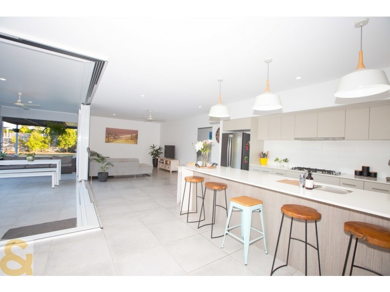 4 JULAJI CLOSE, Cooya Beach QLD 4873
