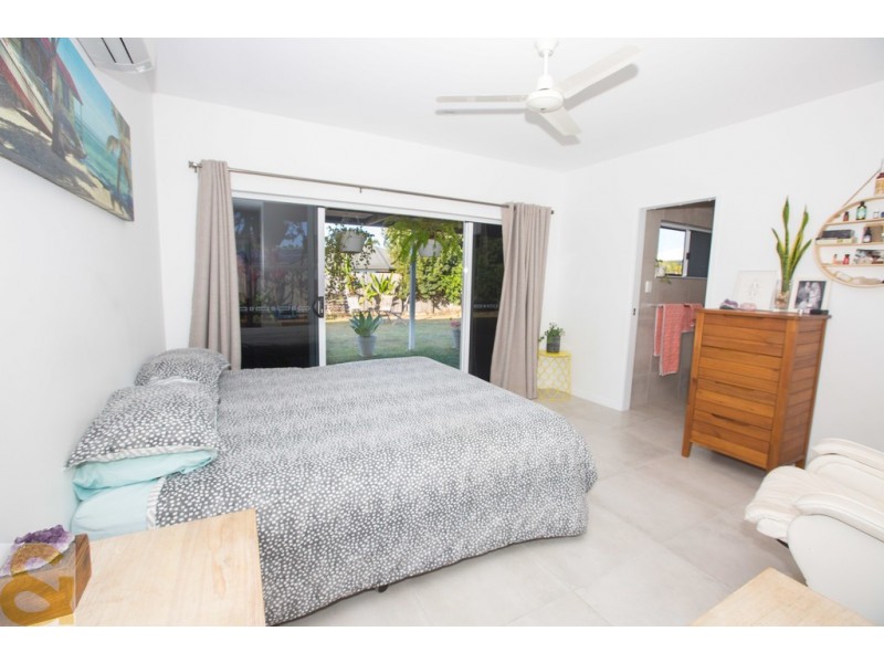 4 JULAJI CLOSE, Cooya Beach QLD 4873
