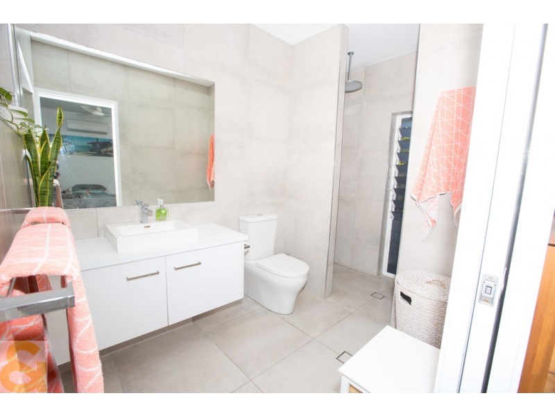 4 JULAJI CLOSE, Cooya Beach QLD 4873