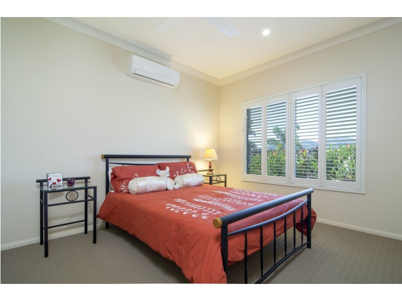 16 DULKU CLOSE, Port Douglas QLD 4877