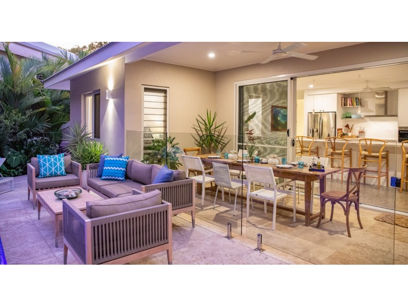 4/11 CRAVEN CLOSE, Port Douglas QLD 4877