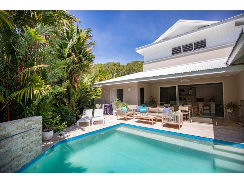 4/11 CRAVEN CLOSE, Port Douglas QLD 4877