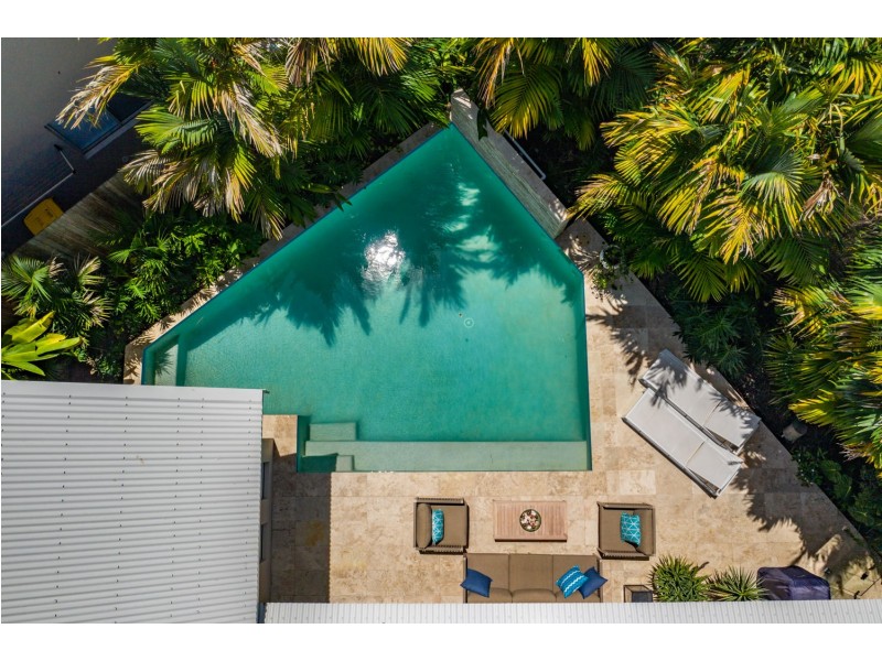 4/11 CRAVEN CLOSE, Port Douglas QLD 4877