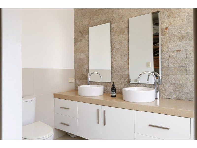 47 ENDEAVOUR STREET, Port Douglas QLD 4877