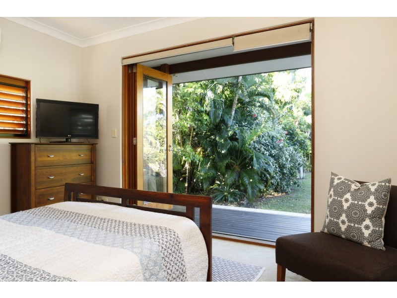 47 ENDEAVOUR STREET, Port Douglas QLD 4877