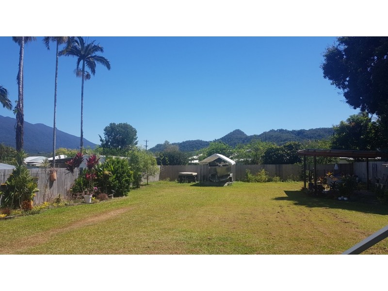 21 Cedars Street, Mossman QLD 4873