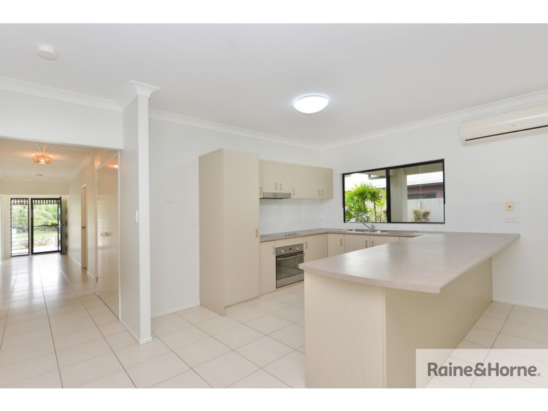 12 White Oak Avenue, Mossman QLD 4873