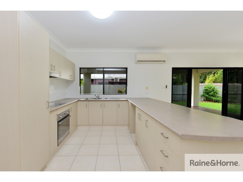 12 White Oak Avenue, Mossman QLD 4873