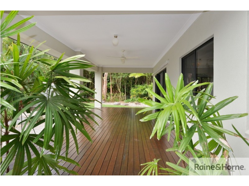 12 White Oak Avenue, Mossman QLD 4873