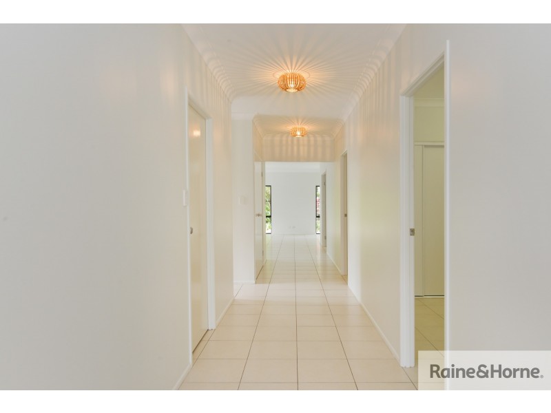 12 White Oak Avenue, Mossman QLD 4873