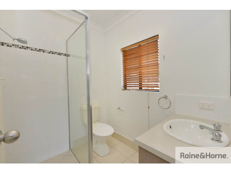 12 White Oak Avenue, Mossman QLD 4873