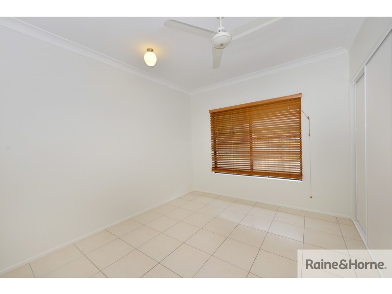 12 White Oak Avenue, Mossman QLD 4873