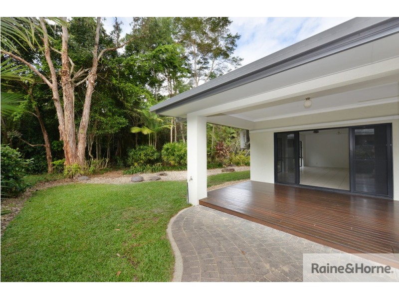 12 White Oak Avenue, Mossman QLD 4873