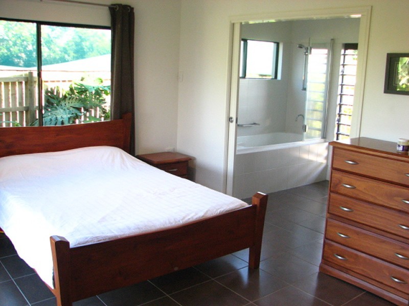 8 Sandpiper Street, Port Douglas QLD 4877
