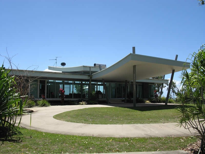 30 Bruce Avenue, Oak Beach QLD 4877