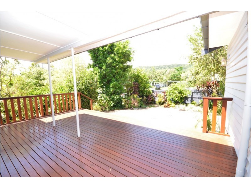 26 Pringle Street, Mossman QLD 4873