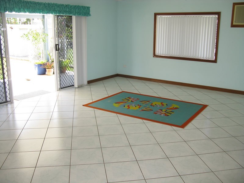 3 Watson Close, Mossman QLD 4873