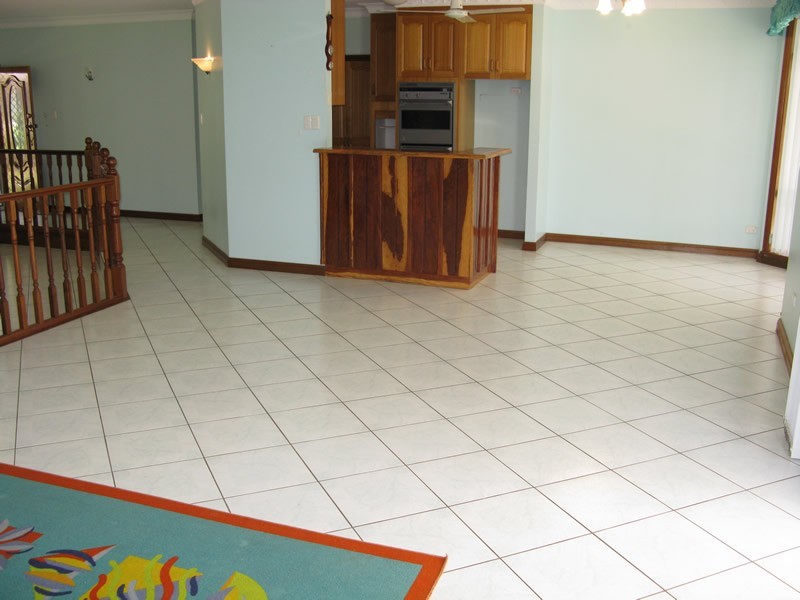 3 Watson Close, Mossman QLD 4873