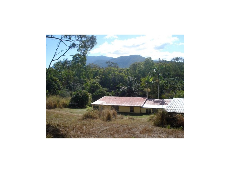 4 Little Street, Mount Molloy QLD 4871