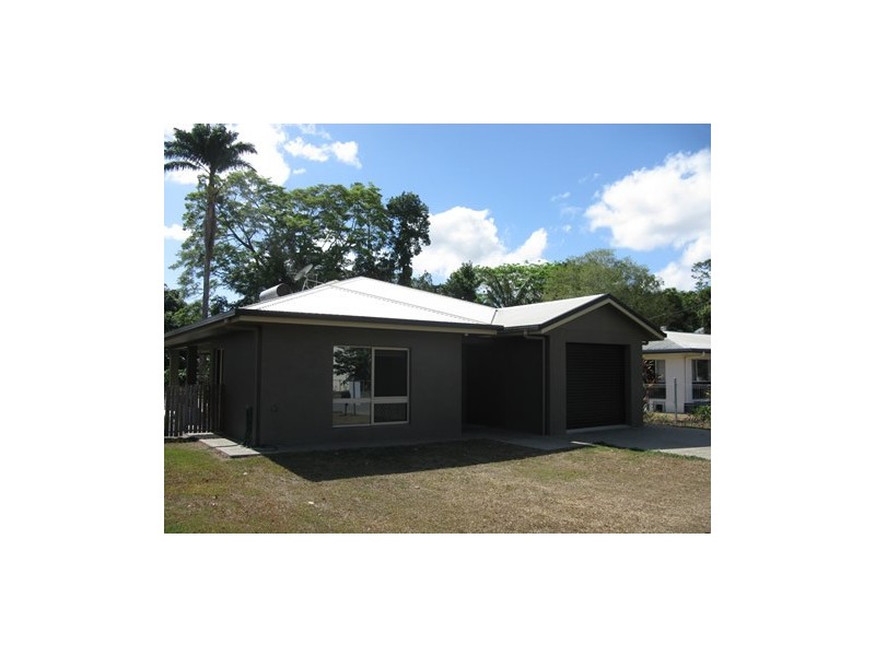 7 Ingles Street, Mossman QLD 4873